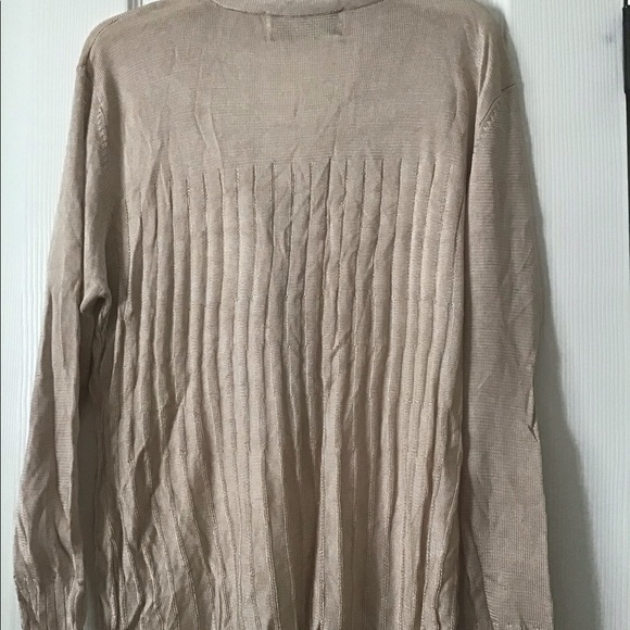 Beautiful NWT cardigan - Picture 5 of 9